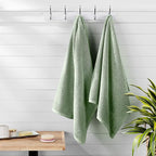 Amazon Basics 100% Cotton Quick-Dry Lightweight Moisture Absorbing Bath Towel, 2-Pack, Seafoam Green, 54" x 30"